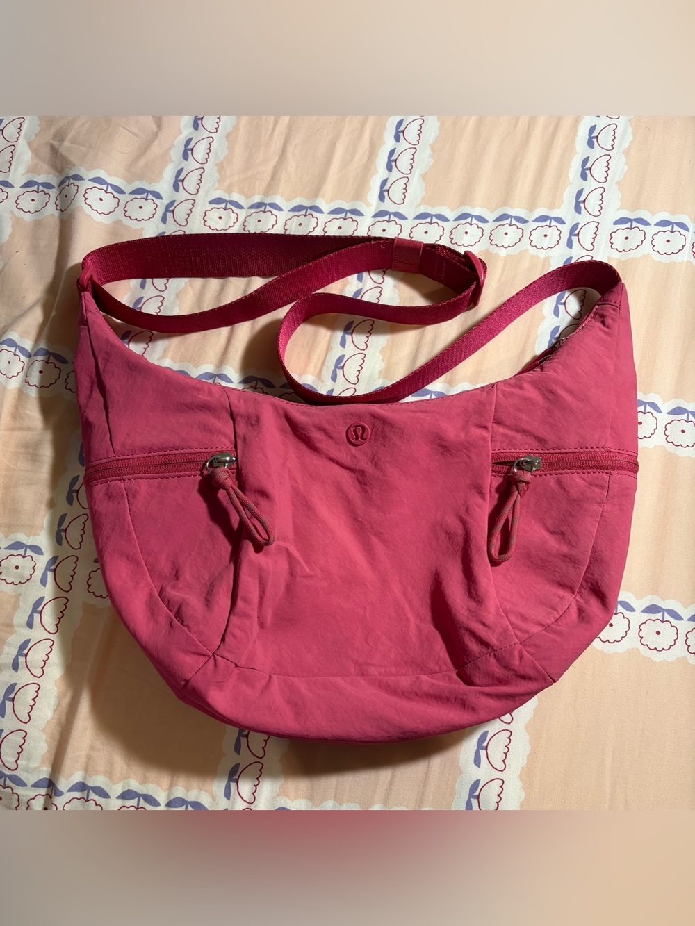 Lululemon Sling bag 6l